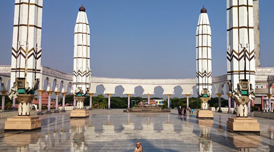 Wisata Religi Masjid Agung Semarang